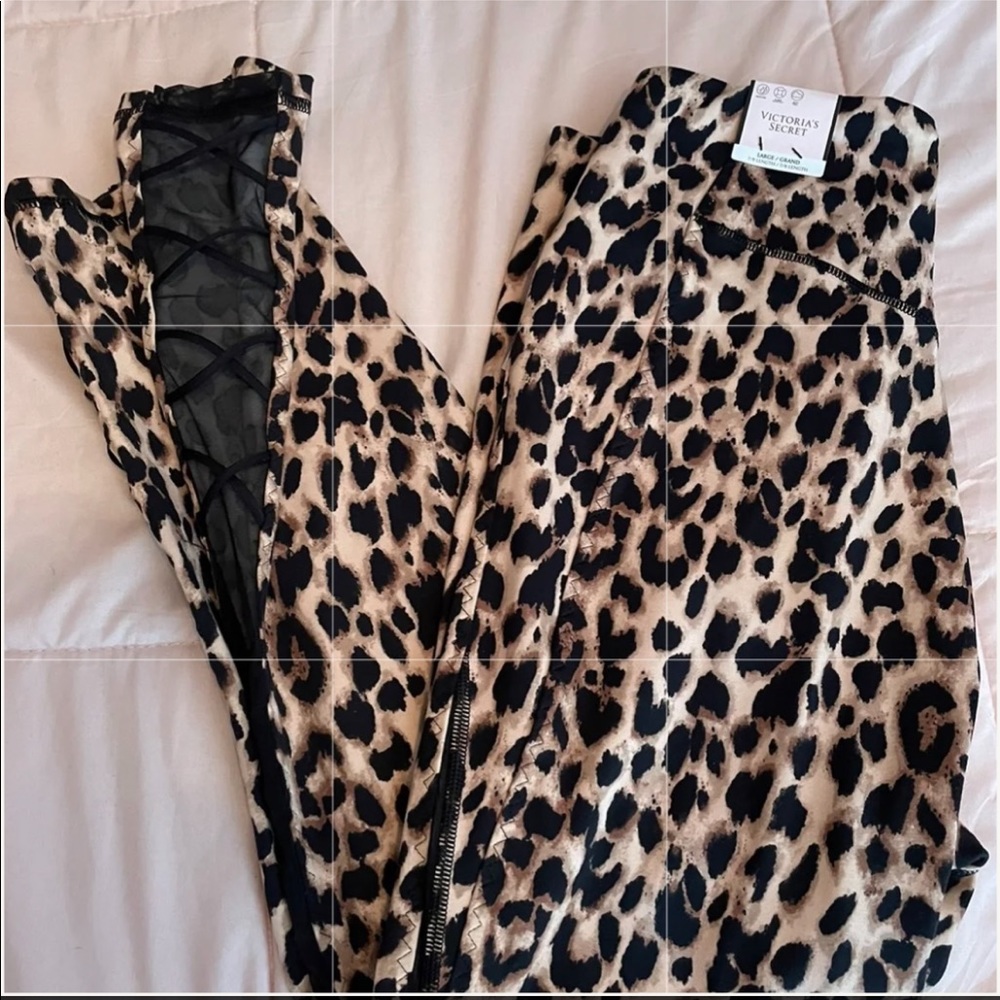 Leopard Print Pink Yoga Pants NWT